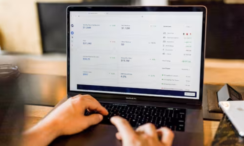 Marketing analytics dashboard for tracking PPC landing page performance