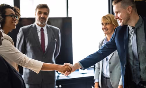 Closing a business round